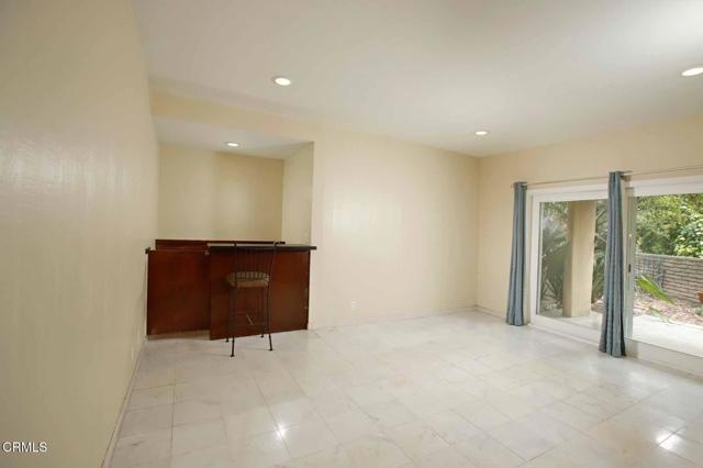 Detail Gallery Image 16 of 42 For 943 Bay Tree Rd, La Canada Flintridge,  CA 91011 - 4 Beds | 3 Baths