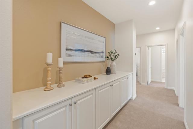 3463 Corte Fresa, Carlsbad CA: https://media.crmls.org/mediaz/bf7ed666-0a67-43d9-ac87-280ddcaecf53.jpg