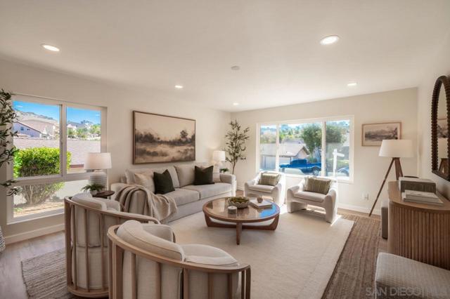 11384 Almazon St, San Diego CA: https://media.crmls.org/mediaz/bf7fae4d-e665-4ecb-81d1-44247fb5f6ab.jpg