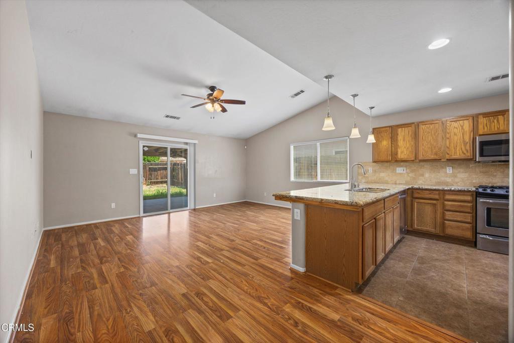 MLS #V1-29786 image #11