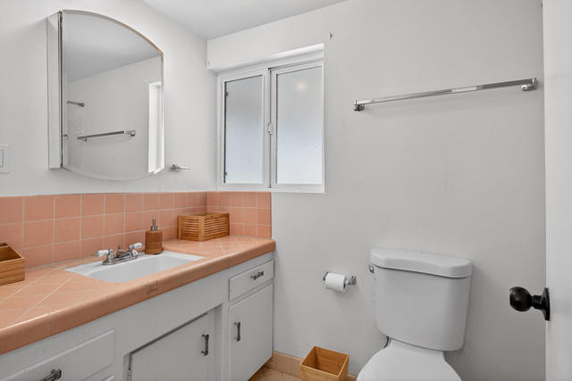 7504 Balsa Avenue, Yucca Valley CA: https://media.crmls.org/mediaz/bf8128c5-13cb-42e4-9ae3-4561a2881a3e.jpg