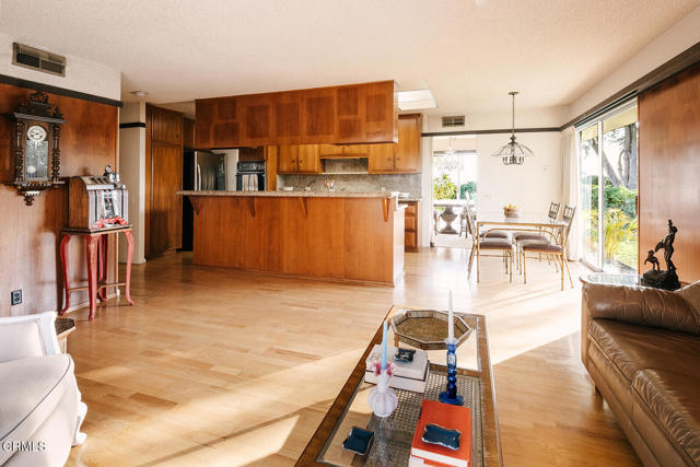 Detail Gallery Image 30 of 74 For 5703 Catherwood Dr, La Canada Flintridge,  CA 91011 - 3 Beds | 2/1 Baths