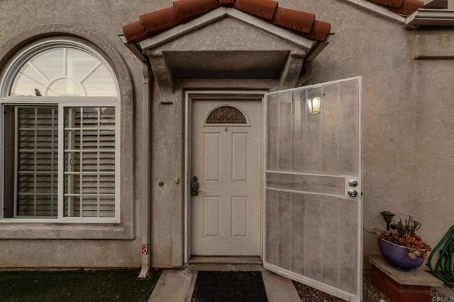 1223 12TH STREET, Imperial Beach CA: https://media.crmls.org/mediaz/bf82dbc0-4fed-4b1c-9fdc-cedcc05e720e.jpg