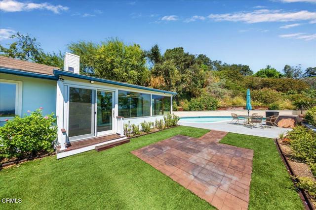 1372 Inverness Drive, Pasadena CA: https://media.crmls.org/mediaz/bf8395e2-bdfa-49d5-a691-9c877777157c.jpg