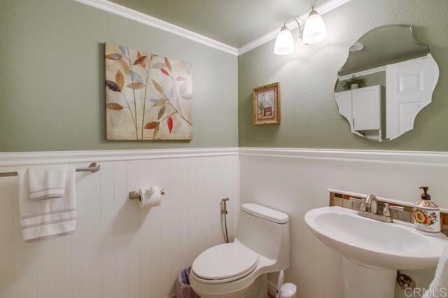 Detail Gallery Image 15 of 60 For 3932 Palm Dr, Bonita,  CA 91902 - 4 Beds | 2/1 Baths