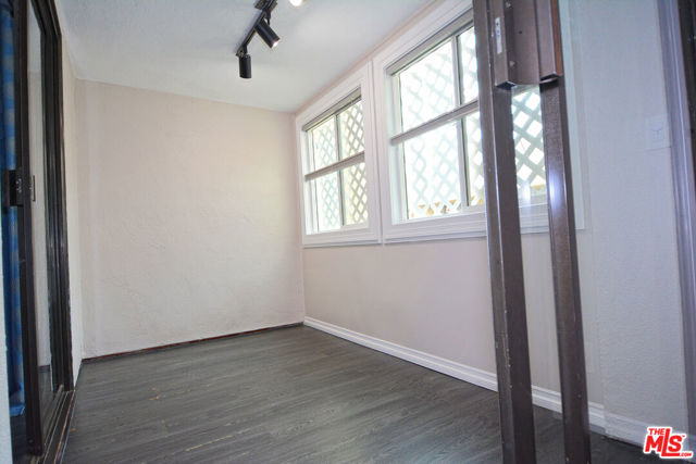 750 N Kings Road, West Hollywood CA: https://media.crmls.org/mediaz/bf84001c-e0a3-4fb5-85a1-3db3b3dce5b4.jpg