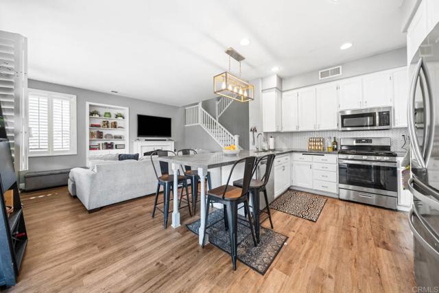 2552 Saddlehorn Drive, Chula Vista CA: https://media.crmls.org/mediaz/bf843ec7-7add-415c-8d1d-b99e4c39c200.jpg