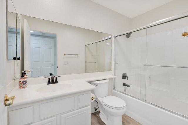 78900 Galaxy Drive, La Quinta CA: https://media.crmls.org/mediaz/bf84cfe4-1238-462d-a47e-5721d46bf63d.jpg