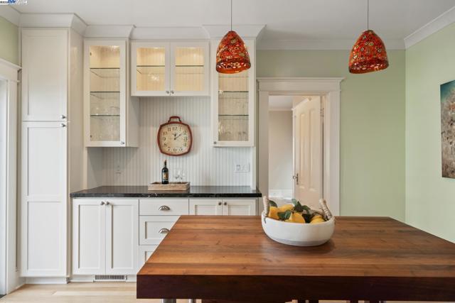 690 S K St, Livermore CA: https://media.crmls.org/mediaz/bf8501e0-ac2d-467b-9d8b-fedd1f5ccbbf.jpg