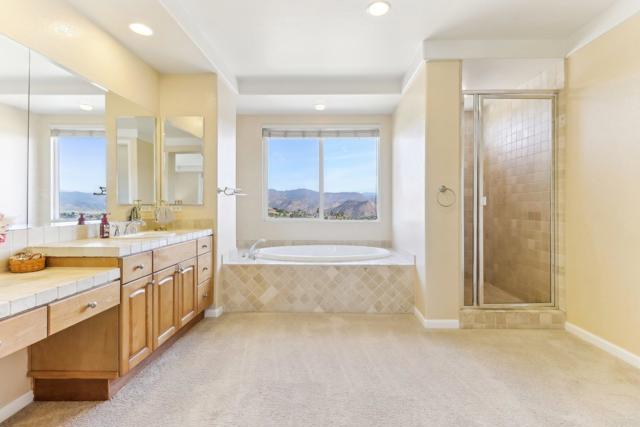 Image 52 of 74 For 2715 Glenview Way