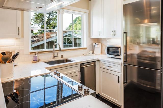 3761 3761 Monte Verde Street, Carmel CA: https://media.crmls.org/mediaz/bf866192-ec71-4667-8de8-561c7336ec1a.jpg