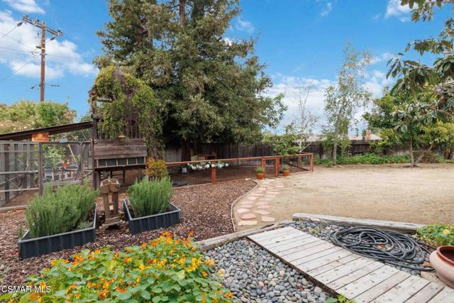 1881 Wellesley Drive, Thousand Oaks CA: https://media.crmls.org/mediaz/bf86c5b4-26f5-47b6-b395-f921858070dd.jpg