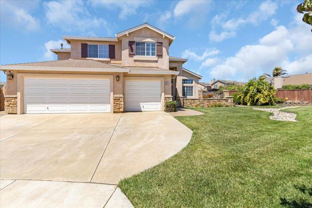 1851 Burgundy Circle, Gonzales CA: https://media.crmls.org/mediaz/bf8922a1-d7b5-460b-a898-55d4766134c2.jpg