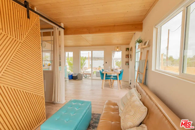 62177 Jericho Way, Joshua Tree CA: https://media.crmls.org/mediaz/bf895976-aec0-4c2c-b1cb-683801d0ddbc.jpg