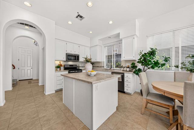 1702 Kenwood Pl, San Marcos, CA 92078 photo 7