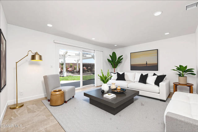 2763 Michael Drive, Newbury Park CA: https://media.crmls.org/mediaz/bf8a825b-9baa-4076-87d0-55106df69980.jpg