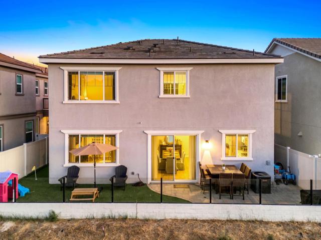 28079 Harvest Ct, Valley Center CA: https://media.crmls.org/mediaz/bf8bbbea-945a-4a80-925a-fb4b856aeb75.jpg