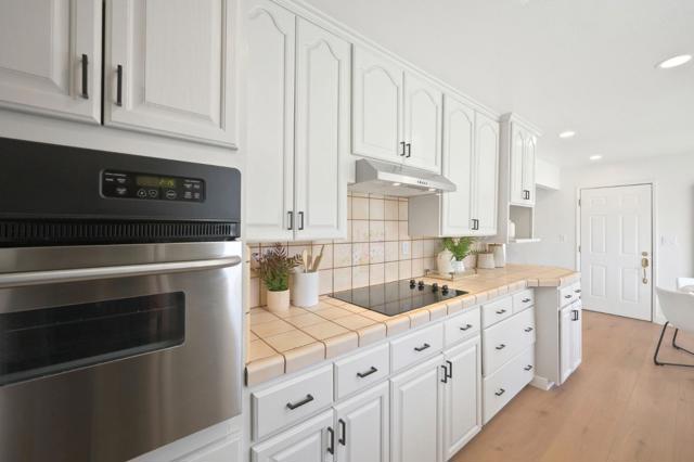 482 Radcliffe Drive, Santa Clara CA: https://media.crmls.org/mediaz/bf8c9df4-53d3-4d26-863f-6e76dd886b7f.jpg