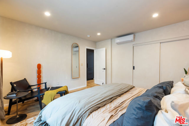 536 N Orlando Avenue, West Hollywood CA: https://media.crmls.org/mediaz/bf8f353c-680b-495a-abe5-1876d771b165.jpg