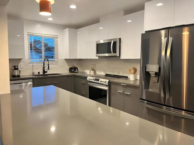 20902092 Penasquitas Drive, Aptos CA: https://media.crmls.org/mediaz/bf9061ec-ef5b-487f-90d3-9da6c8039950.jpg