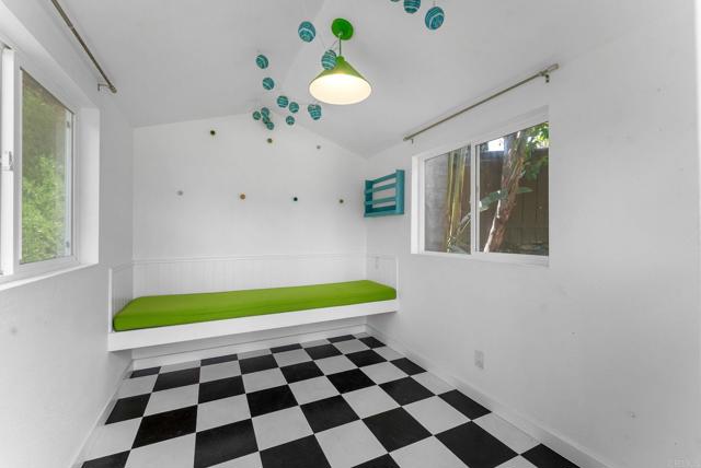3903 Cadden Way, San Diego CA: https://media.crmls.org/mediaz/bf91dadc-ac91-4b72-8cbe-559e58bbfae6.jpg
