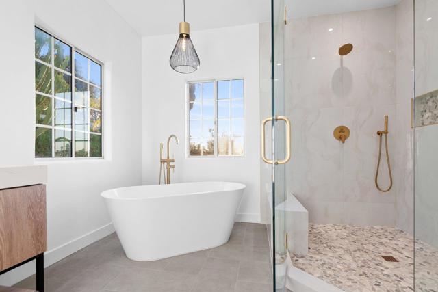 Detail Gallery Image 33 of 68 For 1248 via Christina, Vista,  CA 92084 - 4 Beds | 3 Baths