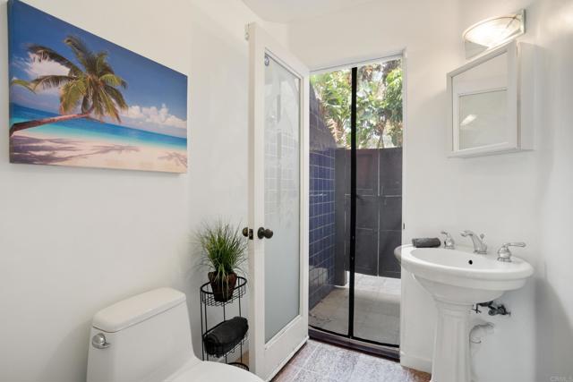 Detail Gallery Image 14 of 50 For 1475 Neptune Ave, Encinitas,  CA 92024 - 3 Beds | 2/1 Baths