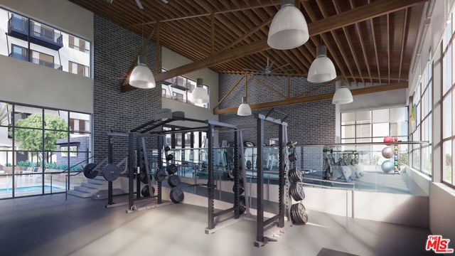 695 S Santa Fe Avenue, Los Angeles CA: https://media.crmls.org/mediaz/bf930625-acdc-434d-8658-01eb83330263.jpg