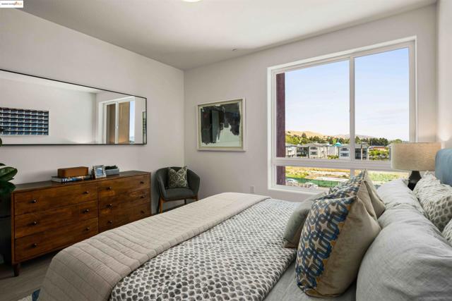 500 Somi Ct, Hayward CA: https://media.crmls.org/mediaz/bf93298f-cfce-4edd-921d-f7089abeb3b0.jpg