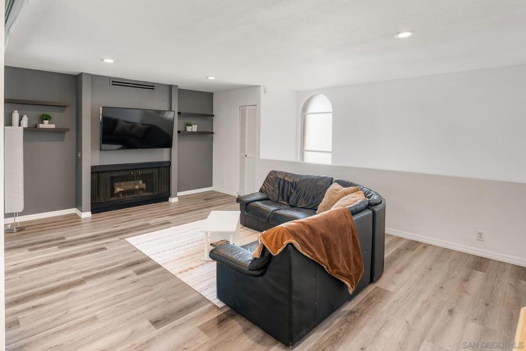 4891 Collwood Blvd - photo 5