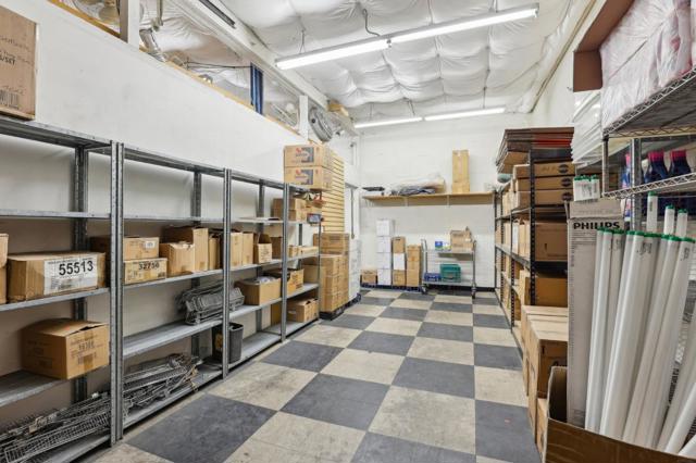 1972 1972 Alum Rock Avenue, San Jose CA: https://media.crmls.org/mediaz/bf94155d-c182-432e-8351-da46acf5ccfc.jpg