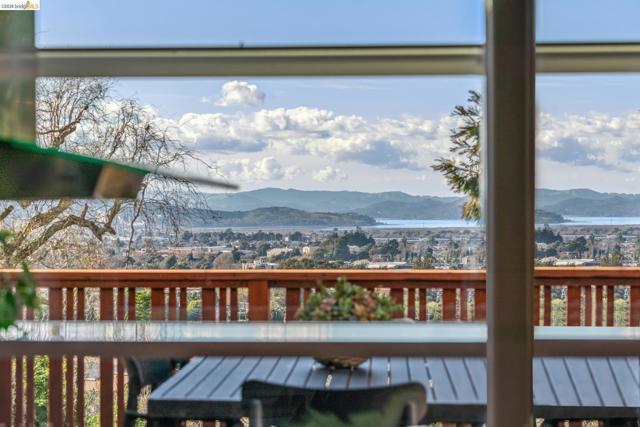 Image 14 of 51 For 5861 Bernhard Ave