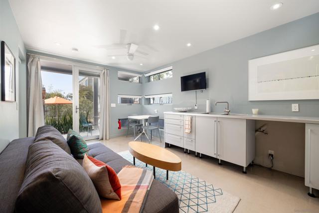 3929 Pringle street, San Diego CA: https://media.crmls.org/mediaz/bf94f154-e96d-4e0e-adc1-06608e42e93d.jpg