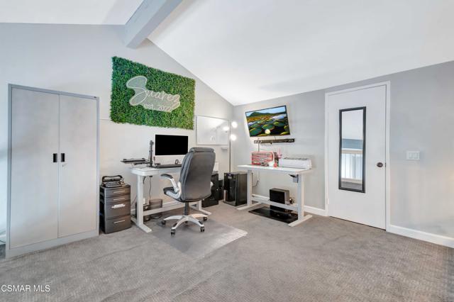 3318 Darby Street, Simi Valley CA: https://media.crmls.org/mediaz/bf967246-8f98-4338-9e6b-6a081b683dfa.jpg