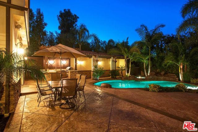 14933 Sutton Street, Sherman Oaks CA: https://media.crmls.org/mediaz/bf9701e3-232b-40a2-a4e8-b95b6d896a44.jpg