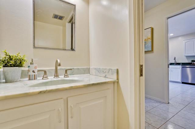 19423 Vineyard Lane, Saratoga CA: https://media.crmls.org/mediaz/bf971f22-c855-4e20-a223-ac328a69b54a.jpg