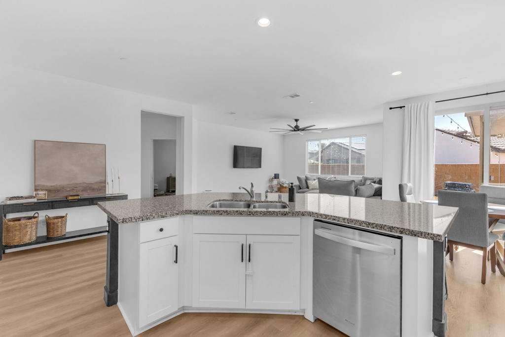 MLS #219138631DA image #14