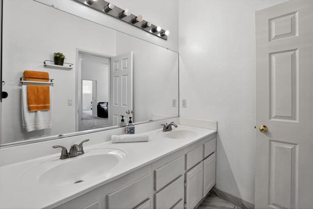 6289 Avenida De Las Vistas, San Diego CA: https://media.crmls.org/mediaz/bf9853ee-f922-420a-a339-32e020498e3d.jpg