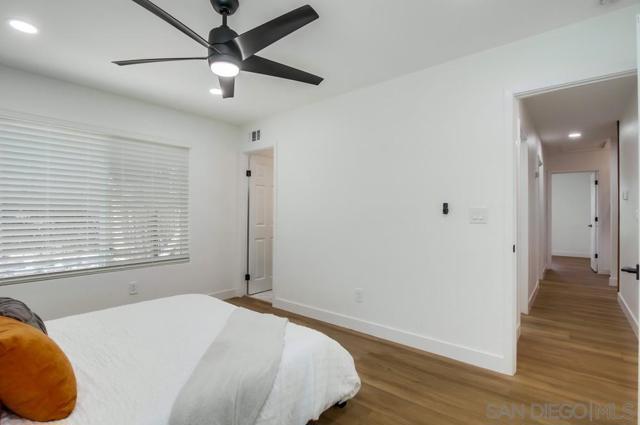 13113 Calle De Las Rosas, San Diego CA: https://media.crmls.org/mediaz/bf98c25f-22b2-41fe-9d36-c187c9a4a1bb.jpg