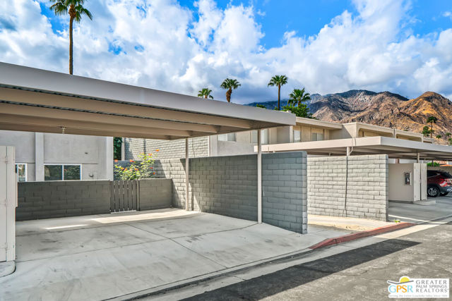 2260 N Indian Canyon Drive #A, Palm Springs, CA 92262