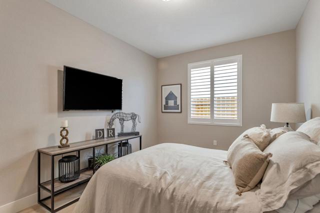1153 Coyote Peak Way, Hollister CA: https://media.crmls.org/mediaz/bf9c5feb-878b-474a-adb7-fd74390235a1.jpg