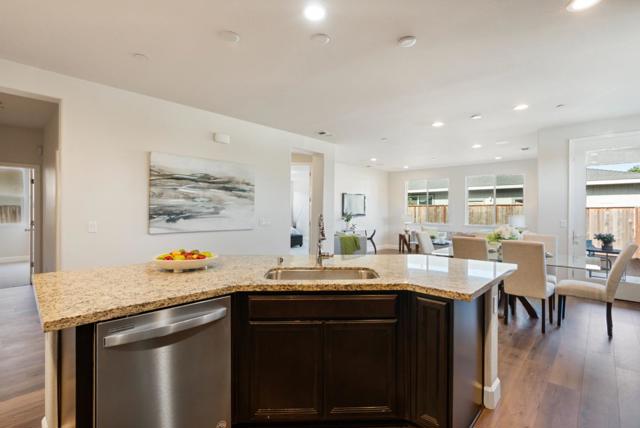 681 Segovia Drive, Hollister CA: https://media.crmls.org/mediaz/bf9d5f63-9fb3-4f15-87f7-f510c9f7fd07.jpg