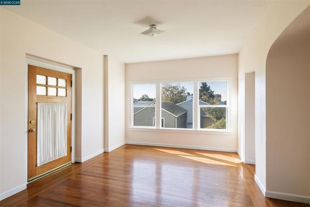 Image 47 of 60 For 4215 Terrace St