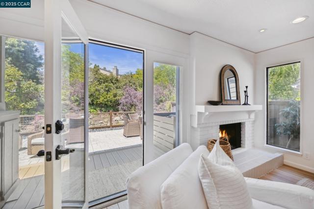 718 AUGUSTA DRIVE, Moraga CA: https://media.crmls.org/mediaz/bf9e8615-9c8a-411f-9307-dd6ce83e900f.jpg