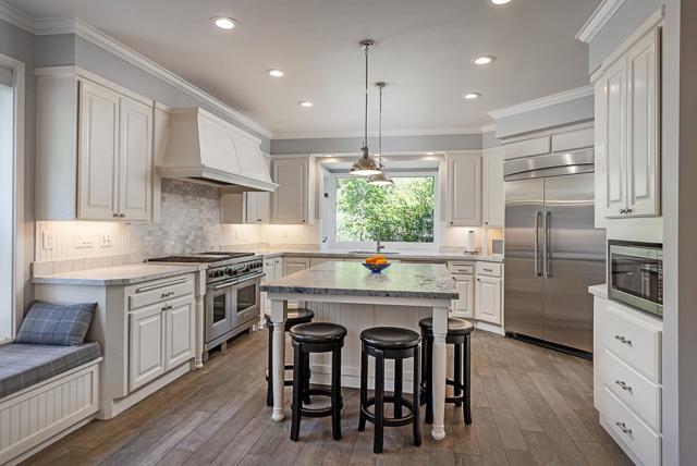 275 Eleanor Drive, Woodside CA: https://media.crmls.org/mediaz/bf9ec65b-af3e-42e5-97a5-378ce880fb7e.jpg