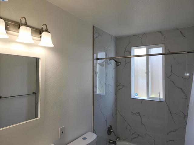 27895 Bruno St, Hayward CA: https://media.crmls.org/mediaz/bf9f9949-216a-4469-9ec0-3117642e87f2.jpg
