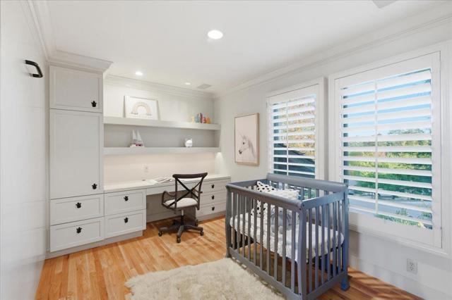 920 Oxford Drive, Los Altos CA: https://media.crmls.org/mediaz/bfa0d29c-cc3a-4718-92c4-73e320a4924f.jpg