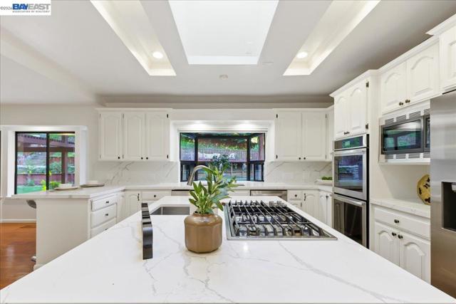 Image 11 of 60 For 5212 Blackhawk Dr