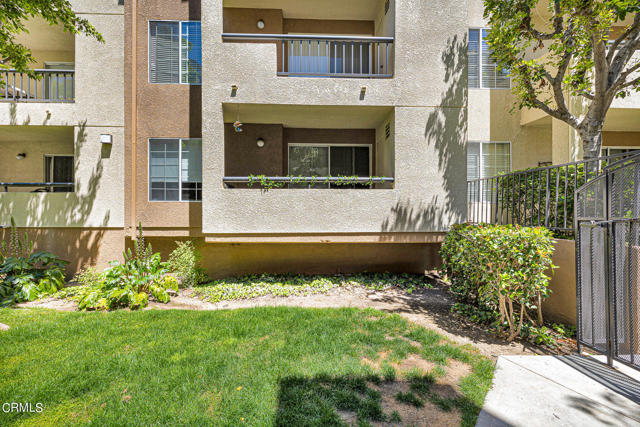 Detail Gallery Image 5 of 33 For 5535 Canoga Ave #119,  Woodland Hills,  CA 91367 - 1 Beds | 1 Baths