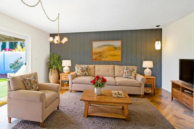 12907 Francine Terrace, Poway, California 92064, 4 Bedrooms Bedrooms, ,2 BathroomsBathrooms,Single Family Residence,For Sale,Francine Terrace,250038186SD